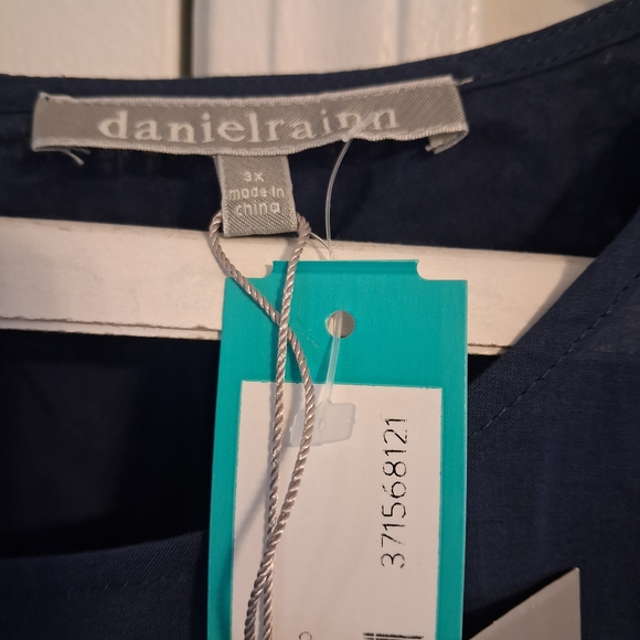 Daniel Rainn Navy and Cream Paisley Blouse - Picture 4 of 8